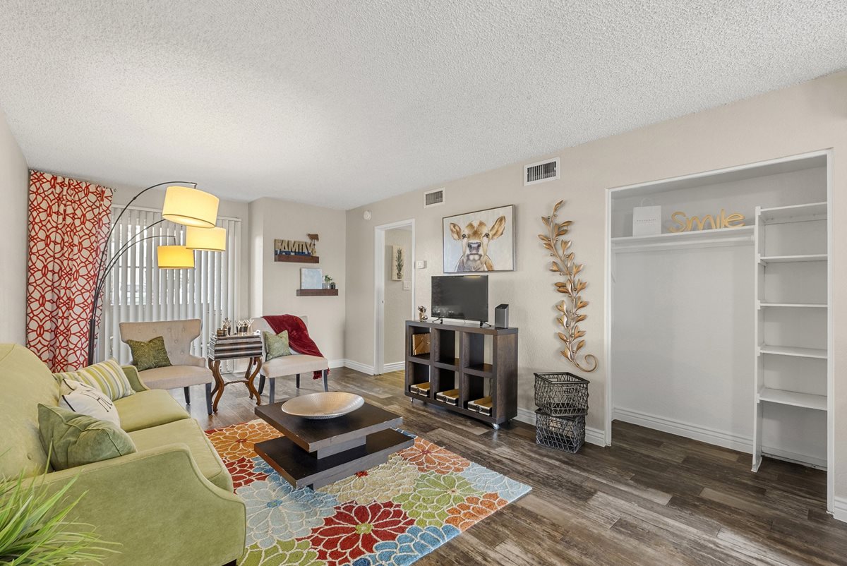 Villa Toscana Apartments